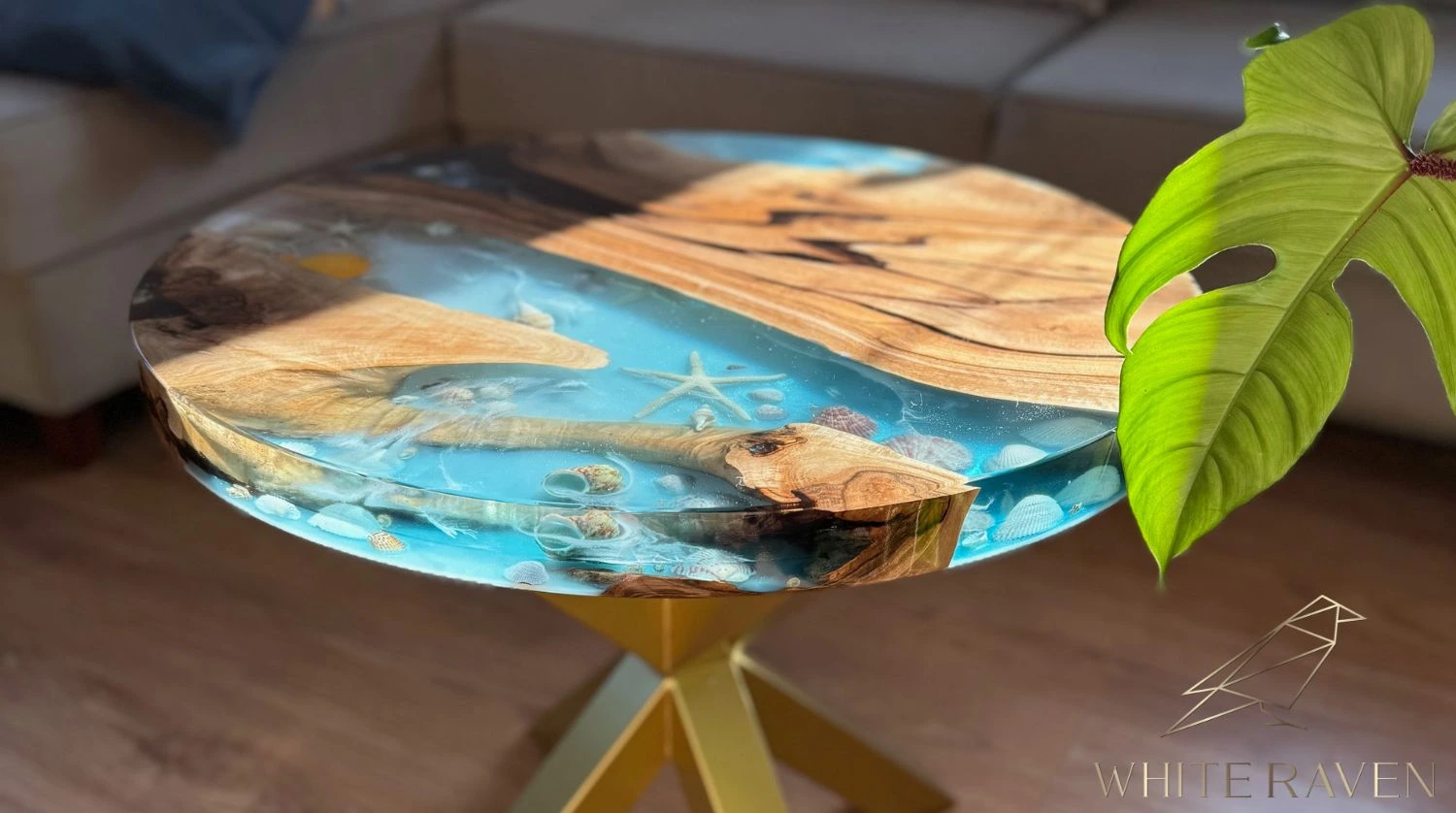 stolik kawowy z żywicą