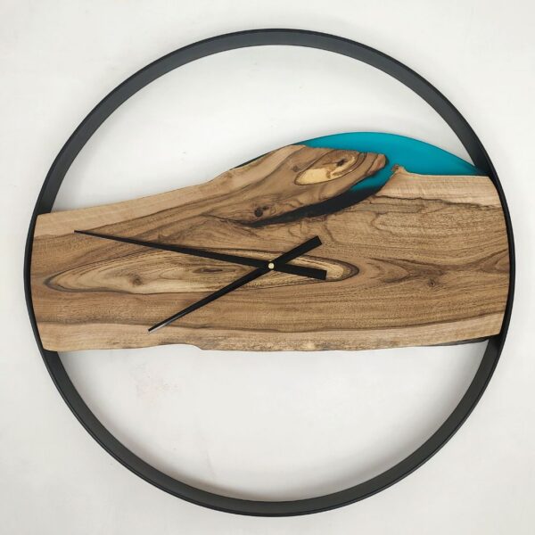 Zegar ścienny duży z drewnem i niebieską żywicą epoksydową 60 cm